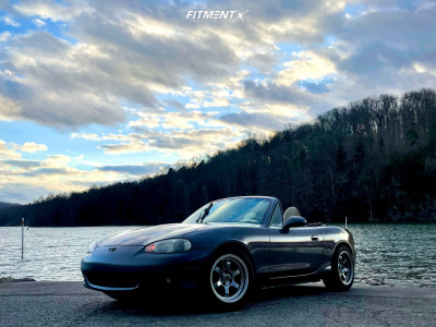 2002 Mazda Miata LS with 15x8 JNC Jnc013 and Hankook 205x50 on Lowering