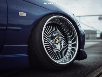 1999 Lexus IS200 standart with 18x10.25 Work Carving Head 40 and