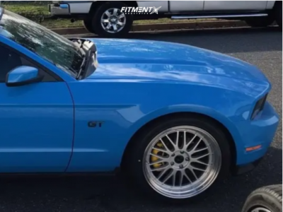 2010 Ford Mustang GT with 20x10 JNC Jnc005 and Firestone 285x35 on