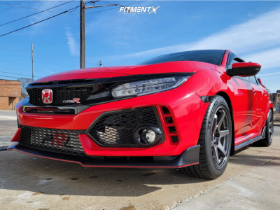 2018 Honda Civic with 18x9.5 45 Enkei T6r and 265/40R18 Michelin