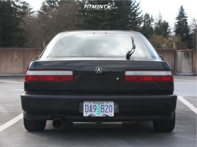 1991 Acura Integra LS with 15x8 Enkei 92 and Kumho 205x50 on Coilovers ...