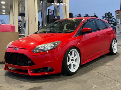 2014 Ford Focus with 18x8.5 35 9SiX9 SIX-1 and 225/40R18 Hankook