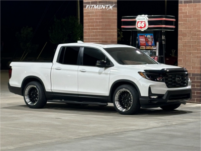 2024 Honda Ridgeline Black Edition with 20x10.5 30 XXR 521 and 265 ...