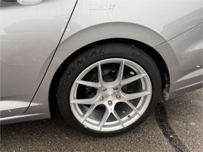 2020 Volkswagen Jetta SEL with 18x9.5 Aodhan Ah11 and Continental
