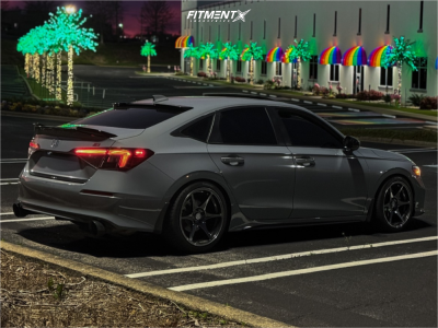 2025 Honda Civic Si with 18x9.5 Stage Wheels Knight and Continental