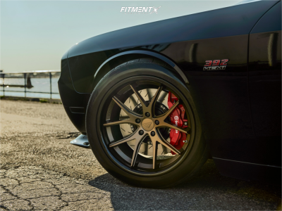 2016 Dodge Challenger SRT 392 with 20x9 Ferrada Fr2 and Nitto 245x35 on
