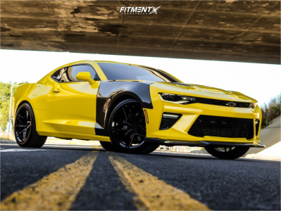 2017 Chevrolet Camaro - 20x10 23mm - MRR M755 - Stock Suspension - 275/35R20