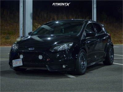 2014 Ford Focus - 17x8 20mm - Reika R30 - Lowering Springs - 245/45R17