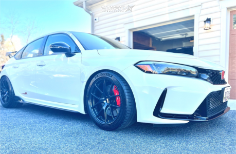 2024 Honda Civic Type R with 18x9.5 BBS Ri-a and Michelin 275x35 on ...