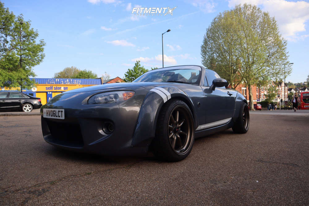 2006 Mazda MX-5 Miata Base with 17x8 Japan Racing Jr19 and Toyo Tires ...