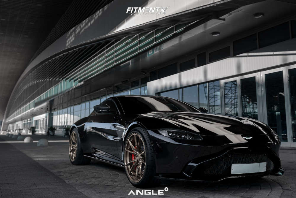 2019 Aston Martin Vantage Base with 21x9.5 ANGLE A1-S180 and