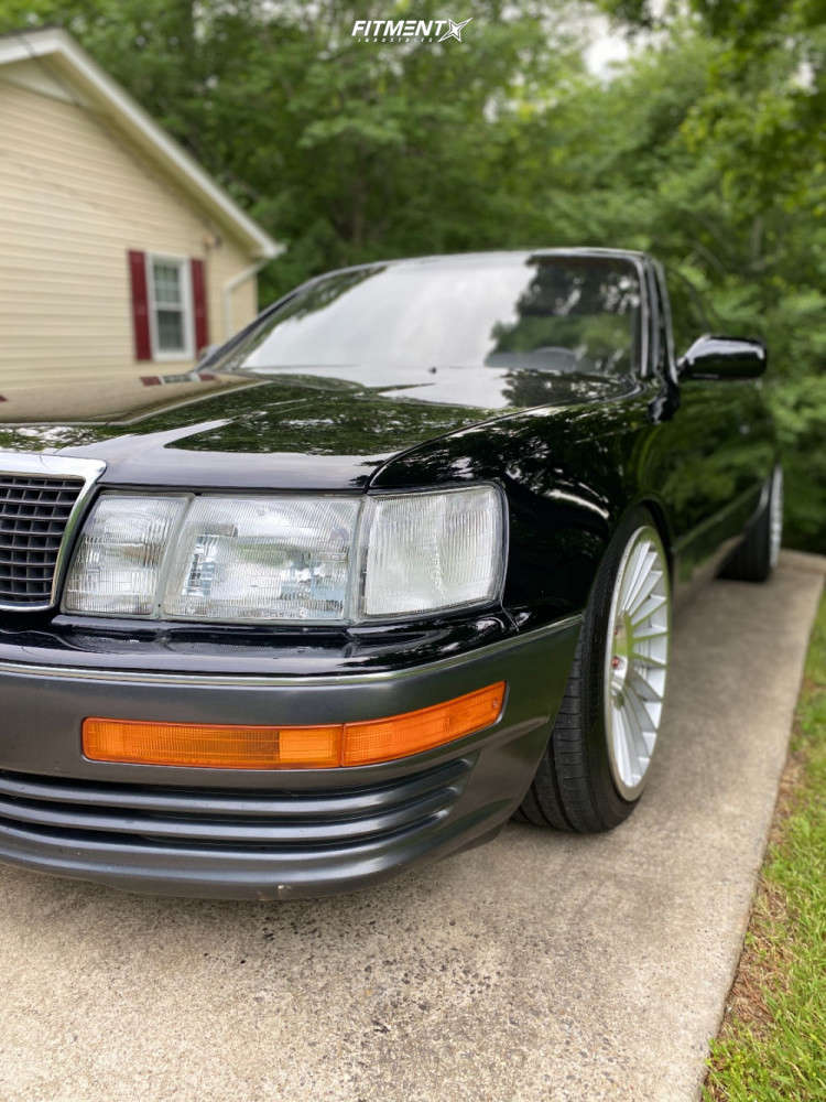 1992 Lexus LS400 Base with 18x9.5 Rotiform Indt and Hankook 235x40 on
