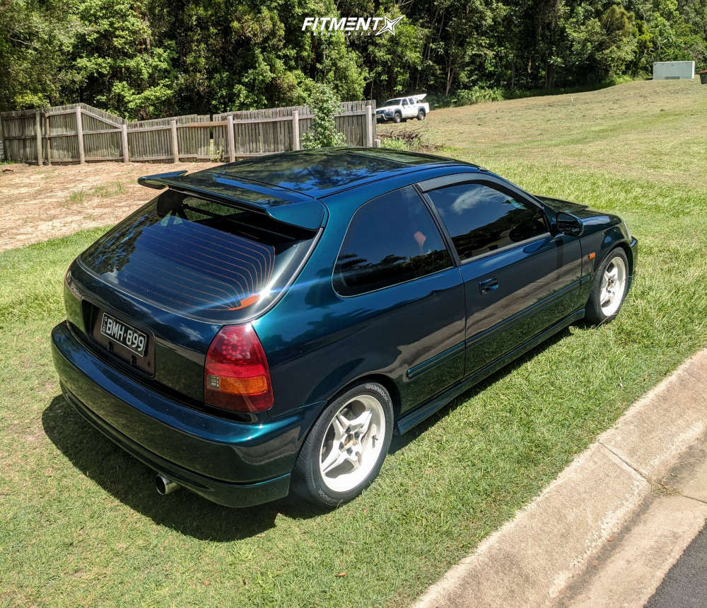 1997 Honda Civic Si with 15x6 SSR Type X and Hankook 195x45 on