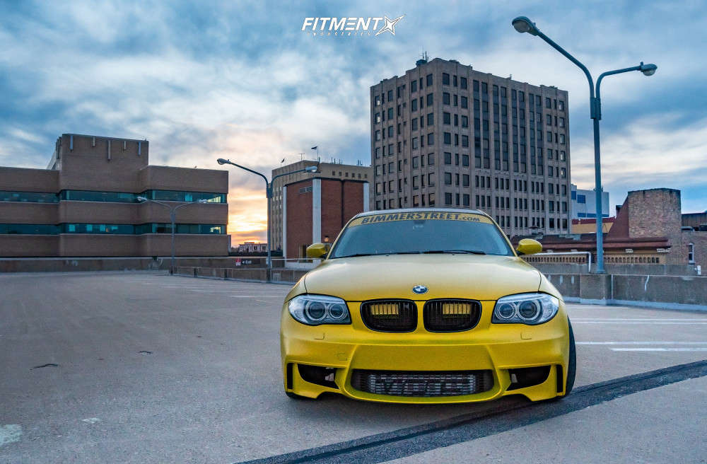 2009 BMW 135i Base with 18x7.5 VMR V710ff and Firestone 225x40 on