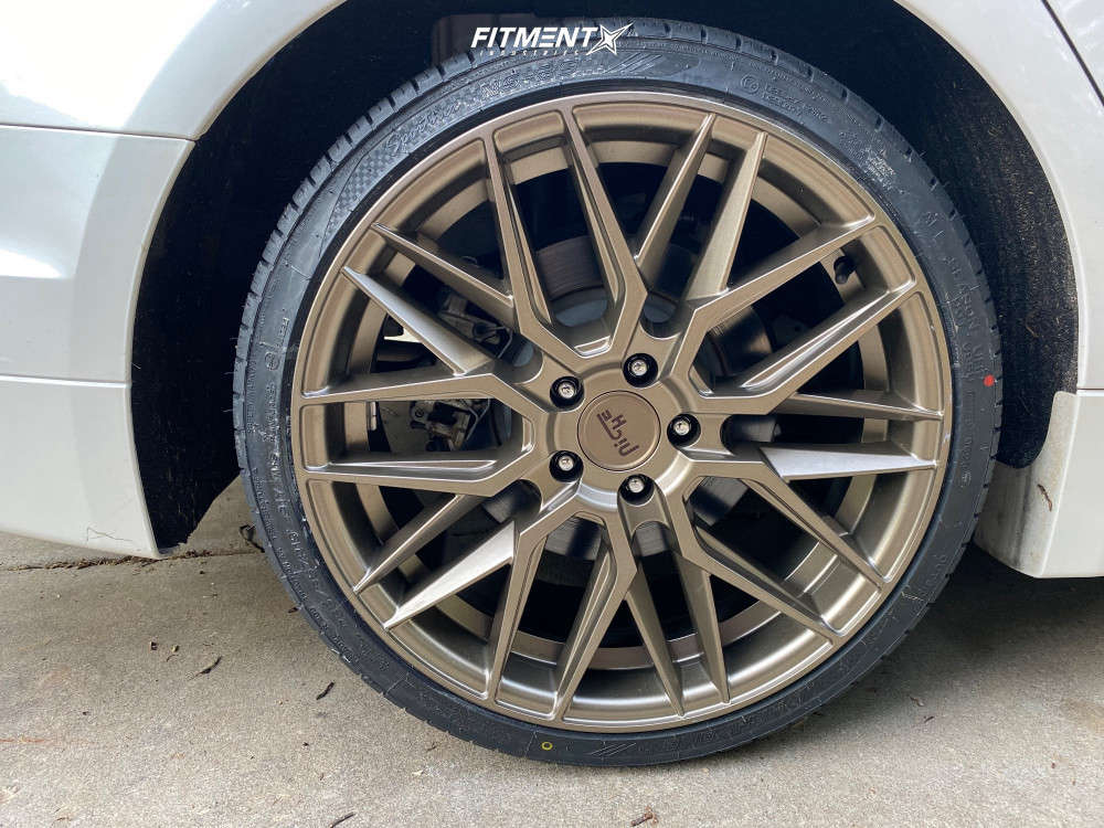 2017 Lincoln MKZ Reserve Hybrid with 19x8.5 Niche Gamma and