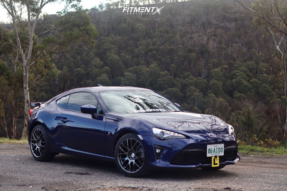 2019 Toyota 86 GT with 18x8.5 Work Emotion M8r and Bridgestone