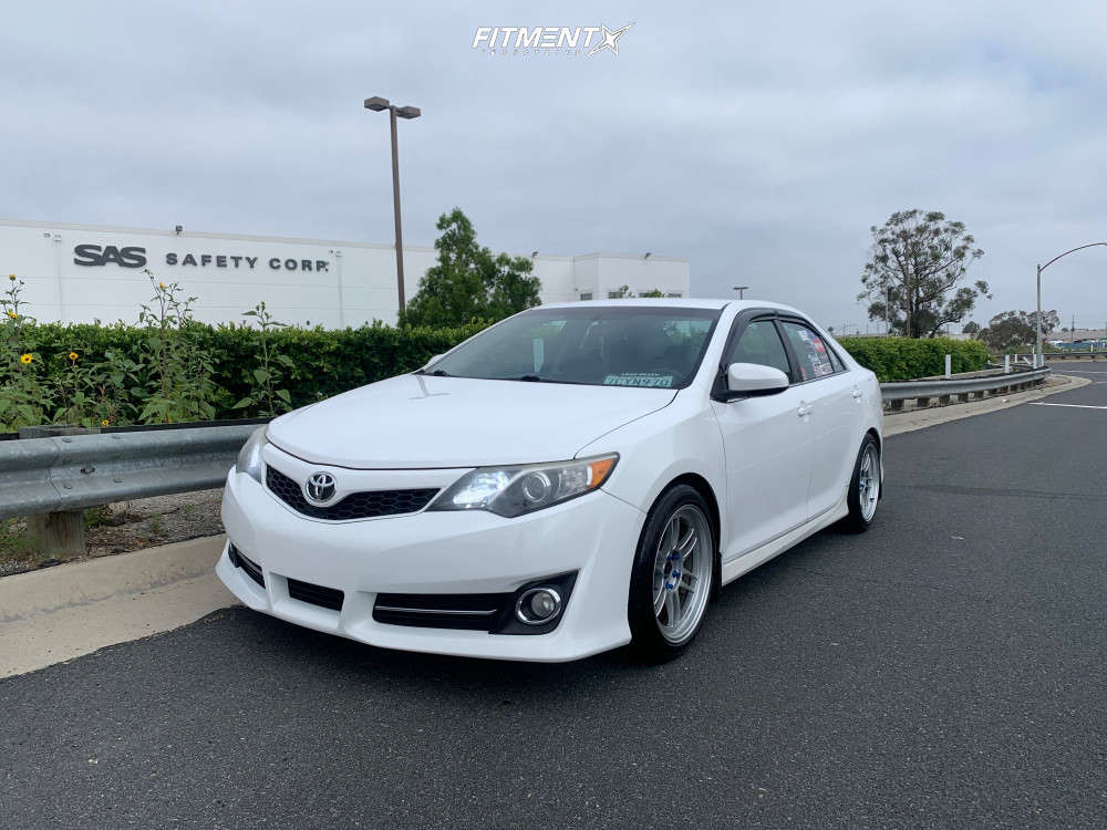 2014 Toyota Camry SE with 18x9.5 Enkei RPF1 and Federal 255x40 on ...