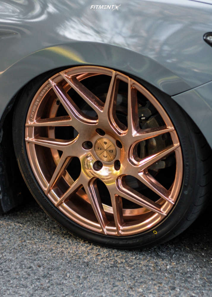 19 Toyota Camry Xse With 19x8 5 Blaque Diamond 3 And Nitto 245x35 On Air Suspension Fitment Industries