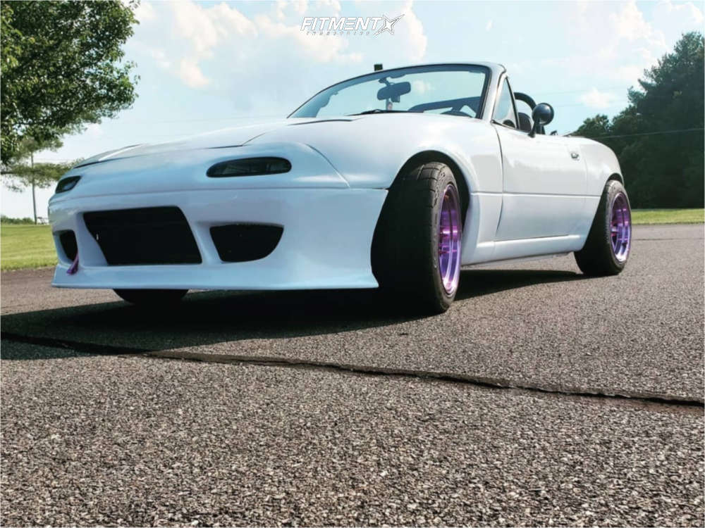 1997 Mazda MX-5 Miata Base with 15x8 MST Time Attack and Kumho