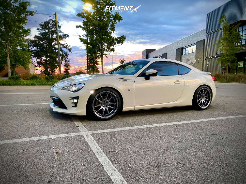 2017 Toyota 86 Base with 18x9.5 Aodhan DS02 and Michelin 245x35 on