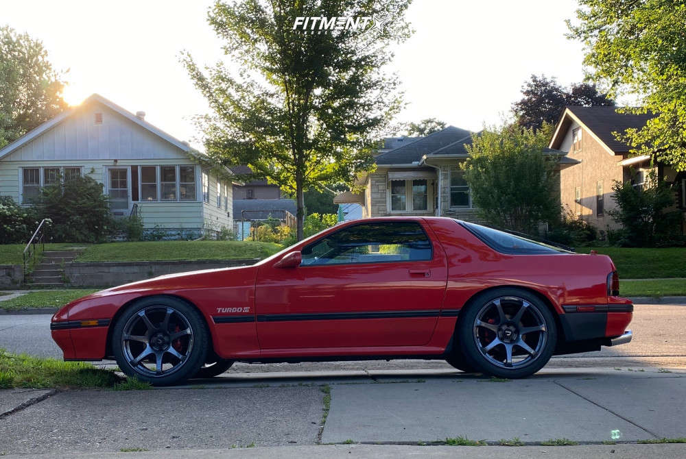1987 Mazda RX-7 Turbo with 18x9 Cosmis Racing Mr7 and