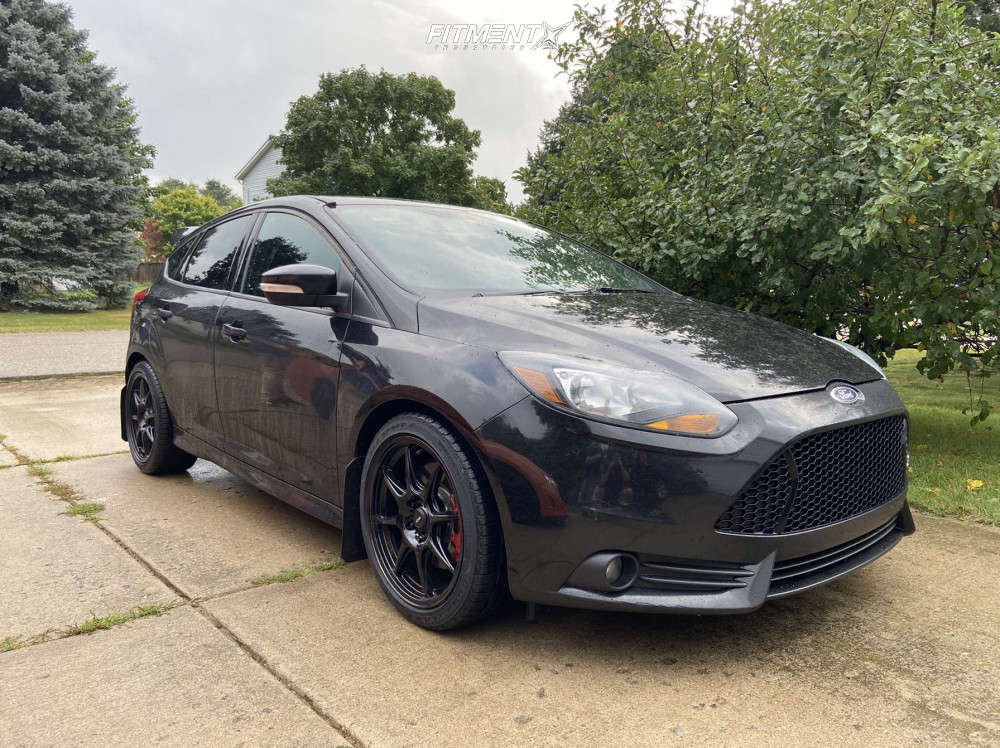 2013 Ford Focus ST with 18x8.5 Konig Lockout and Goodyear 235x40 on