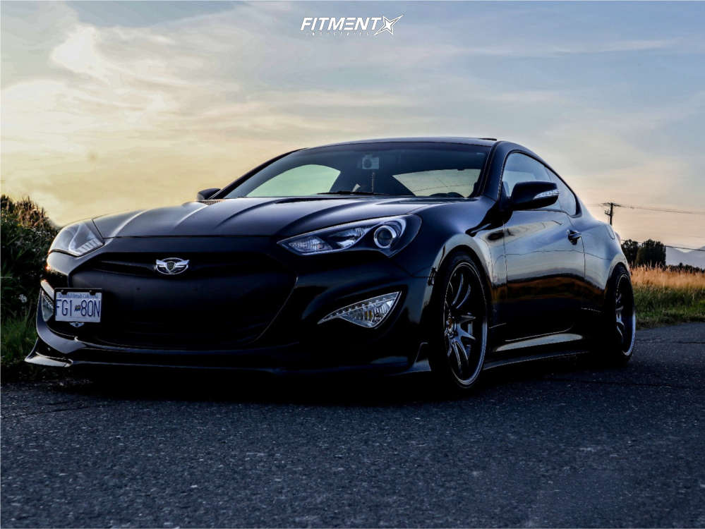 2016 Hyundai Genesis Coupe 3.8 with 19x9.5 Aodhan DS02 and