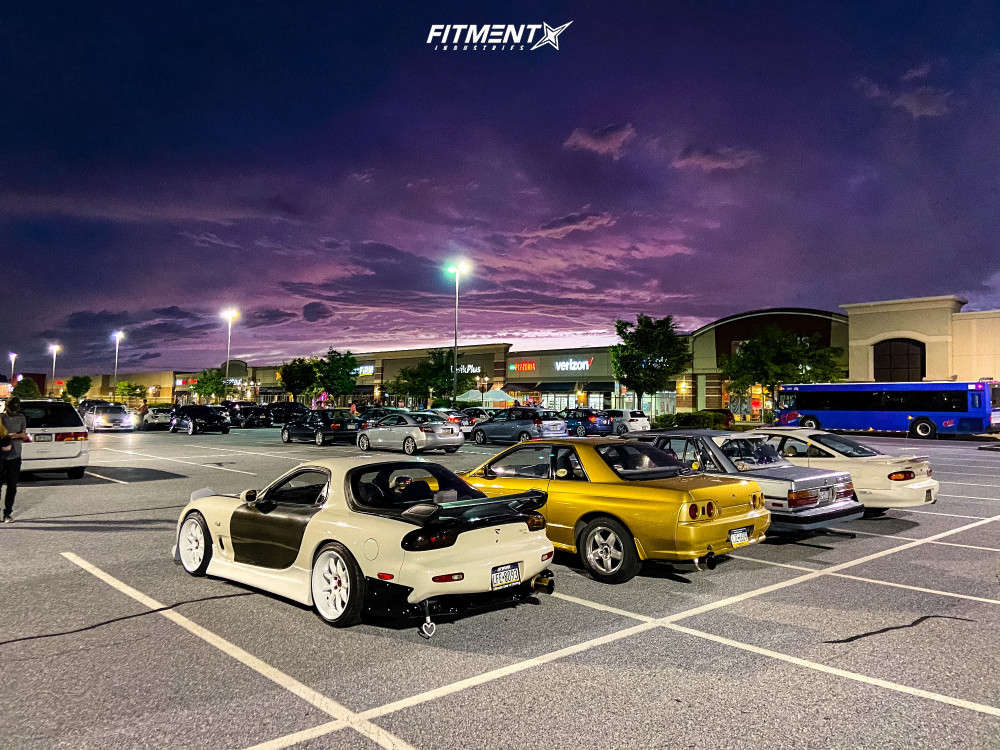 1994 Mazda RX-7 R2 with 18x9.5 Work D9r and Federal 225x40 on Coilovers ...