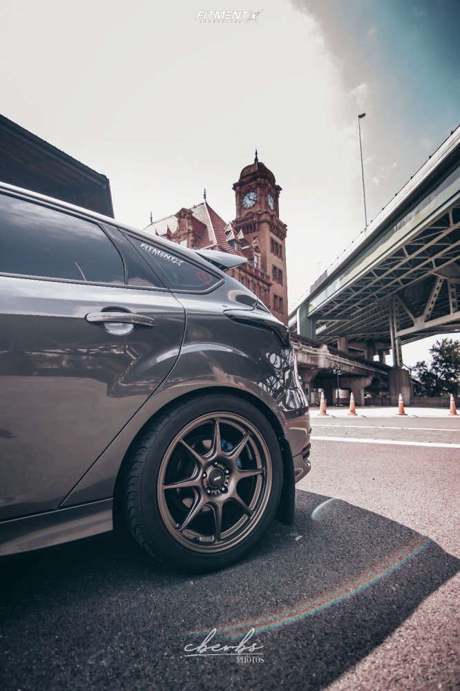2016 Ford Focus ST with 18x8.5 Konig Lockout and Federal 245x45 on