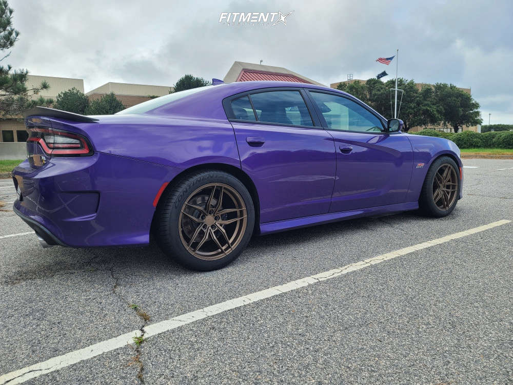 2019 Dodge Charger Scat Pack 392 with 20x9.5 Ferrada F8-fr5 and 