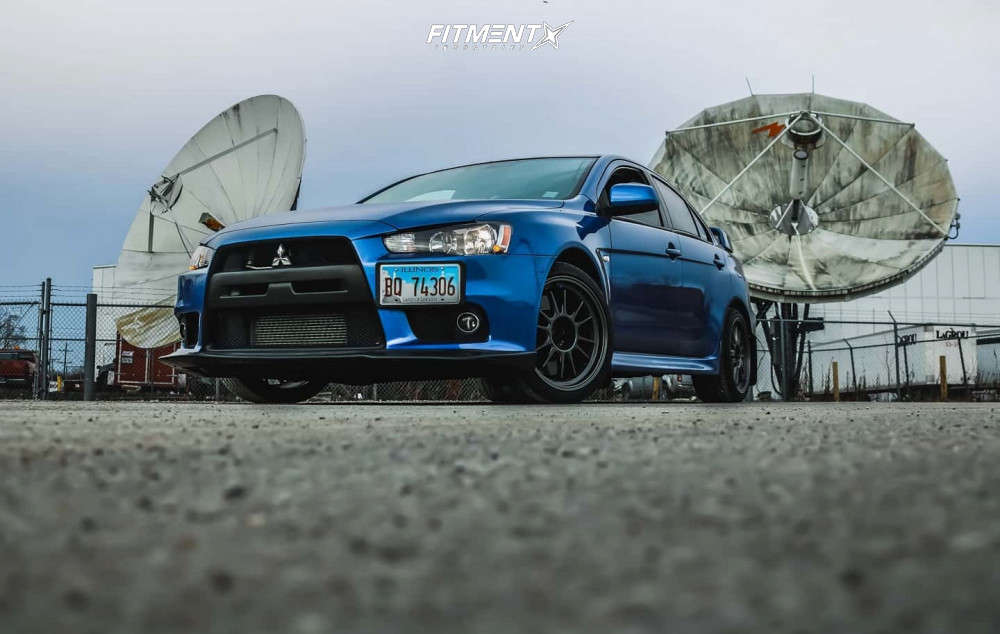 2010 Mitsubishi Lancer Evolution GSR with 18x9.5 Konig Hypergram