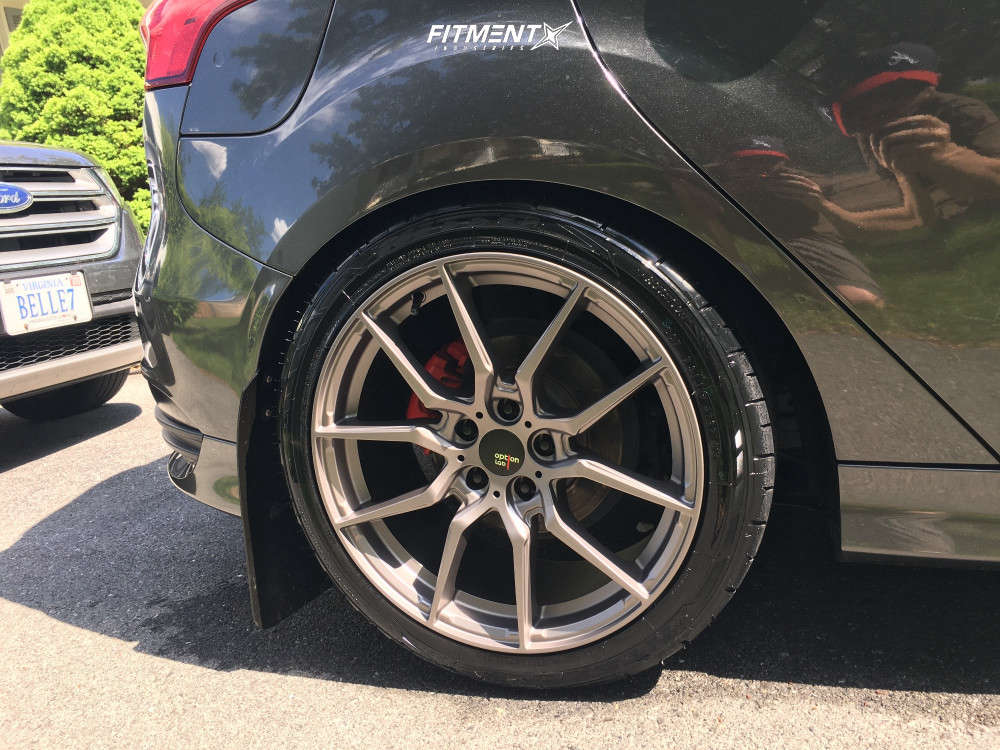 Option Lab Rims R716 Focus 2017 Ford Focus ST with 18x8.5 Option Lab R716 and Nitto 235x40 on ...