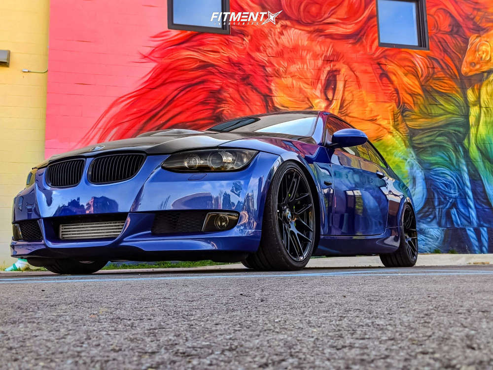 2007 BMW 335i Base with 19x8.5 Alufelgen SF71 and Falken 235x35 on