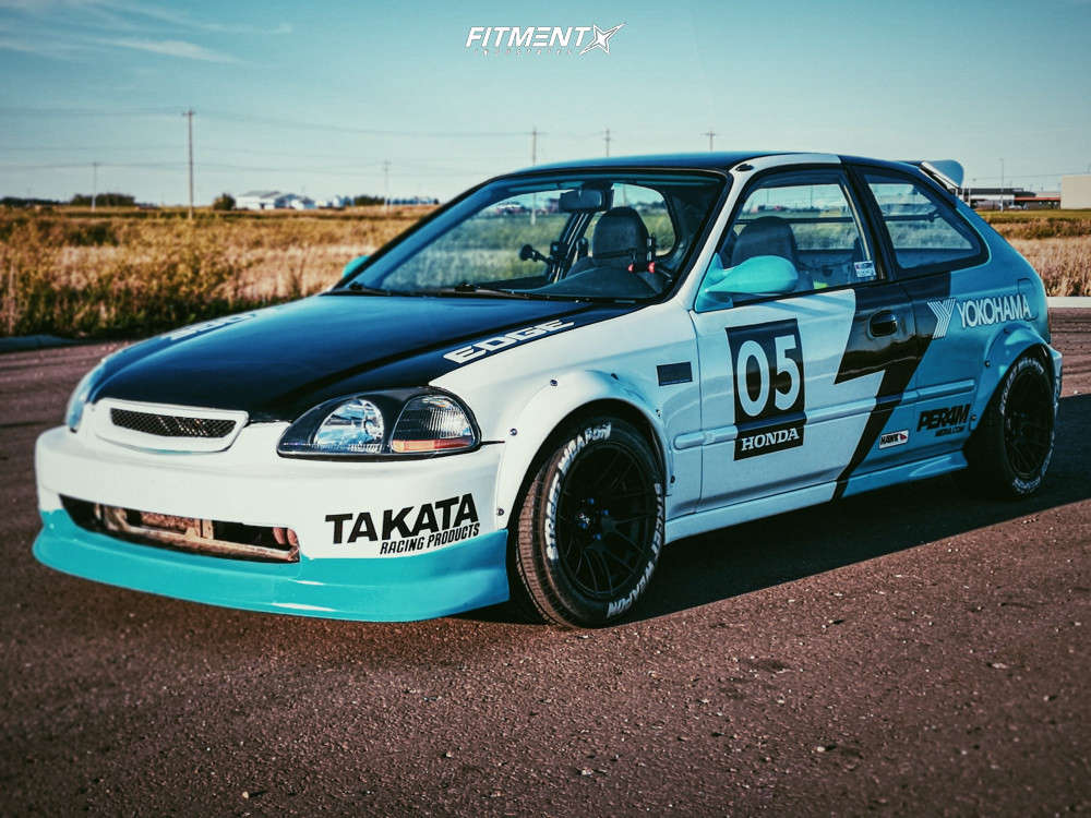 1997 Honda Civic CX with 15x8.25 XXR 530 and Michelin 205x50 on