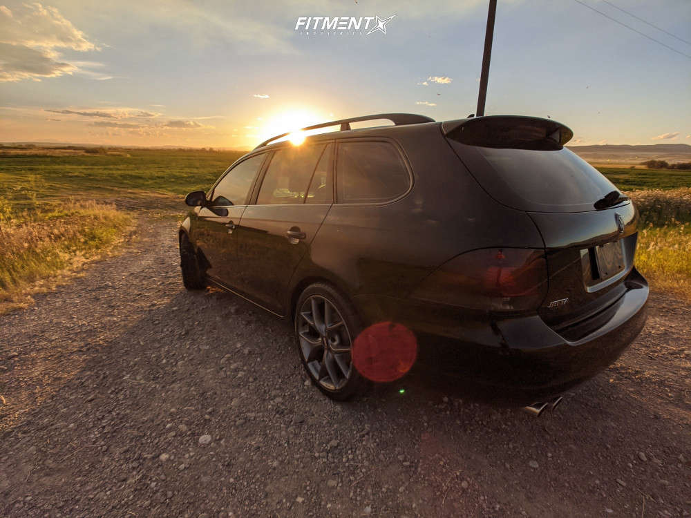 2014 Volkswagen Jetta TDI with 18x8.5 BBS Sr and Nokian 225x40 on Stock ...