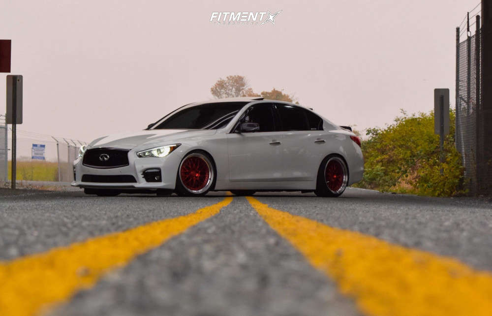 2015 INFINITI Q50 Sport with 19x9.5 ESR Sr01 and Ironman 225x35 on ...