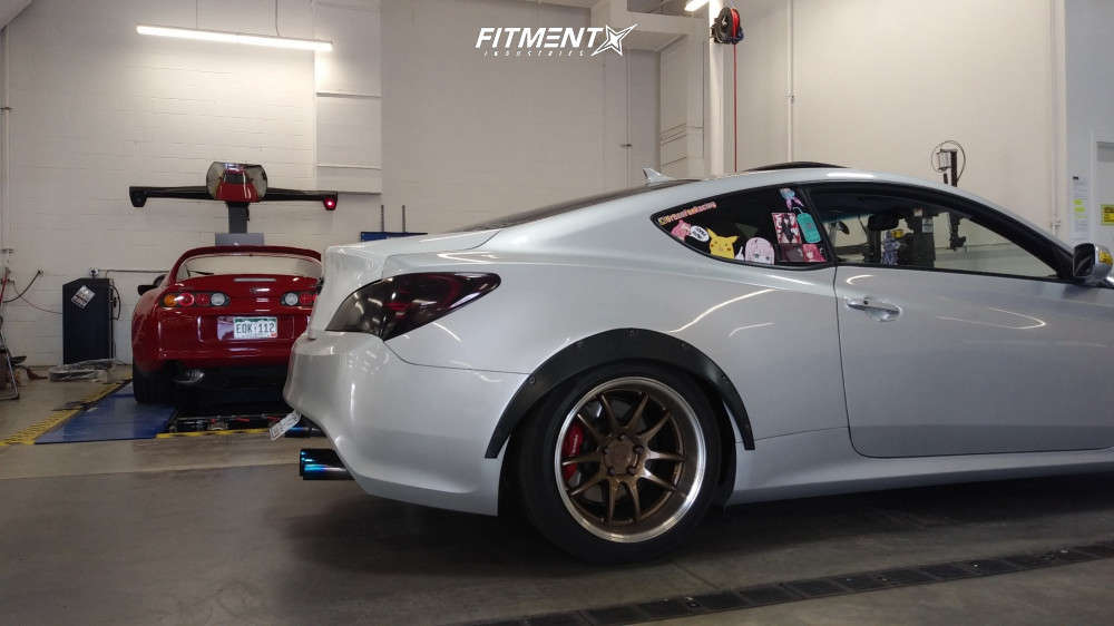 2010 Hyundai Genesis Coupe 3.8 Grand Touring with 18x10.5 2010 Hyundai Genesis Coupe 3.8 Grand Touring with 18x10.5