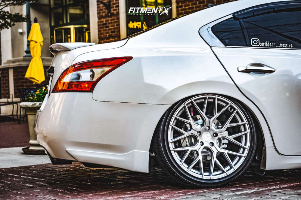 Nissan Maxima Bolt Pattern