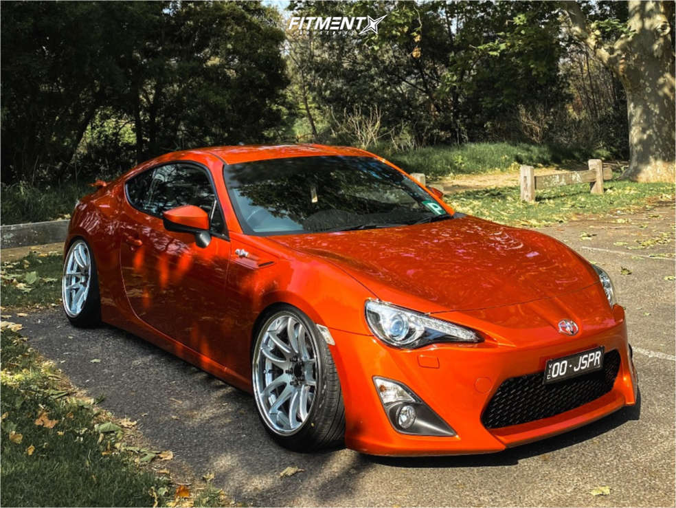 2014 Toyota 86 Base with 18x9.5 Work Emotion Cr 2p and Black Lion