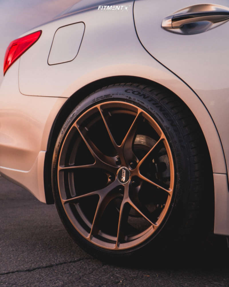 2016 INFINITI Q50 Premium with 19x10.5 ESR Rf2 and Continental 265x35