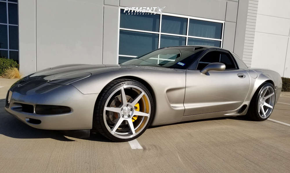 1999 Chevrolet Corvette Base with 20x9.5 Ace Wheels AFF06 and Michelin ...
