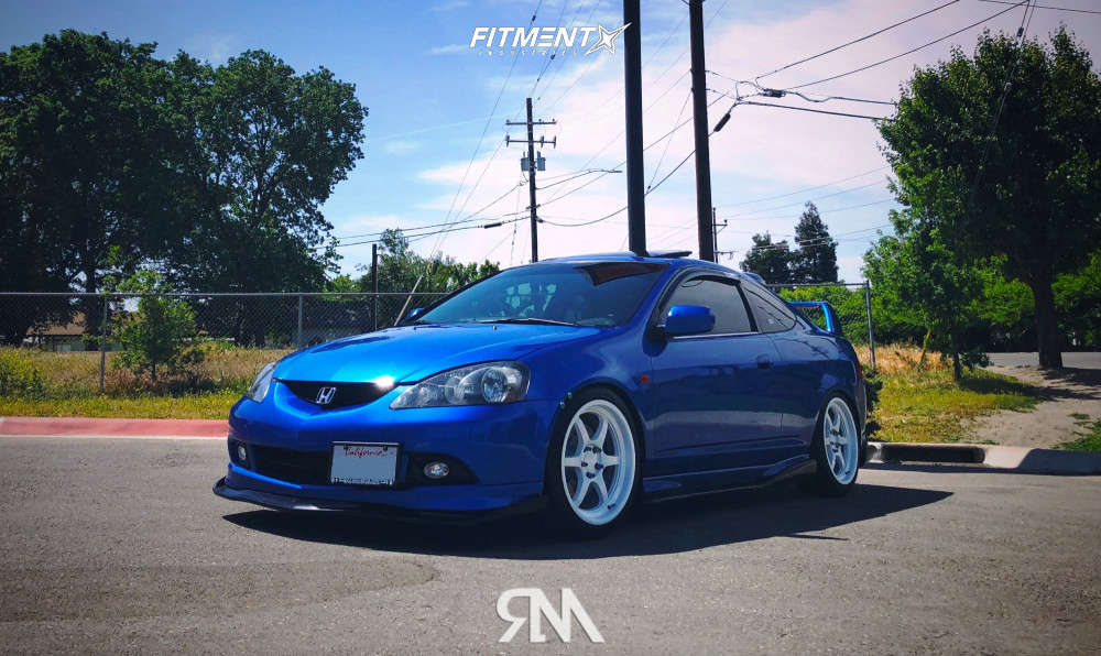 2005 Acura RSX Type-S with 18x8.5 Aodhan AH08 and Federal 225x40