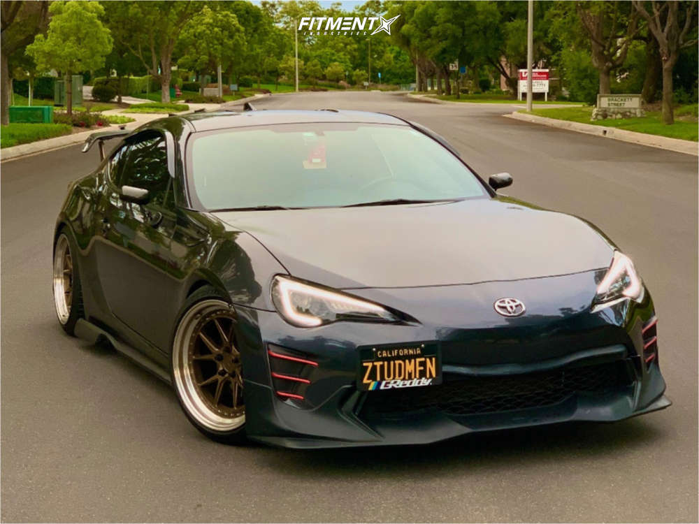 2017 Toyota 86 Base with 18x9.5 Aodhan Ds08 and Michelin 245x35 on