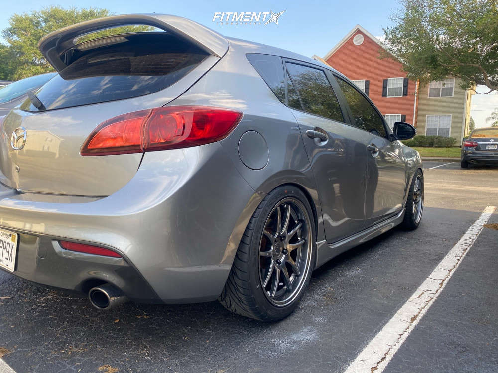 2013 Mazda 3 Mazdaspeed with 18x8.5 Aodhan DS02 and Federal 235x40