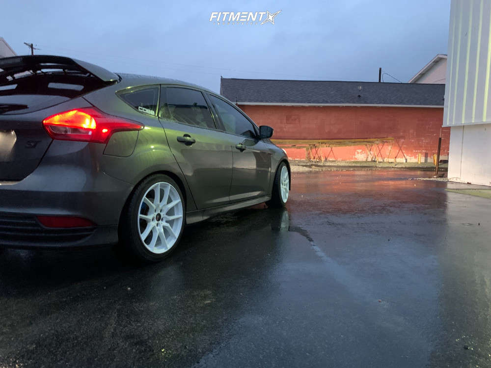 Option Lab Rims R716 Focus 2015 Ford Focus ST with 18x8.5 Option Lab R716 and Ironman 235x40 on ...