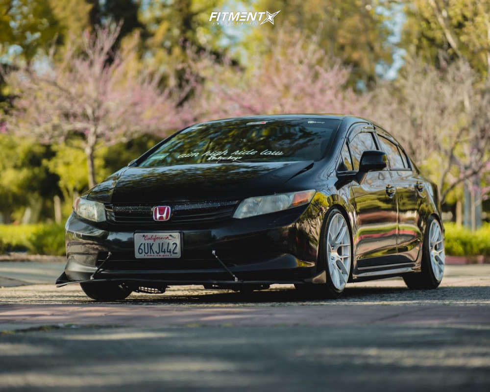 2012 Honda Civic LX Sedan 5-Speed AT, image size:1000x800
