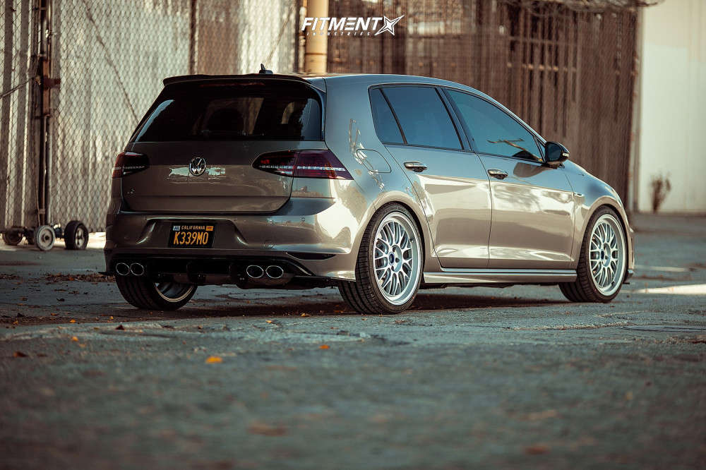 2018 Volkswagen Golf R Base with 19x8.5 Fifteen52 Holeshot and Falken ...