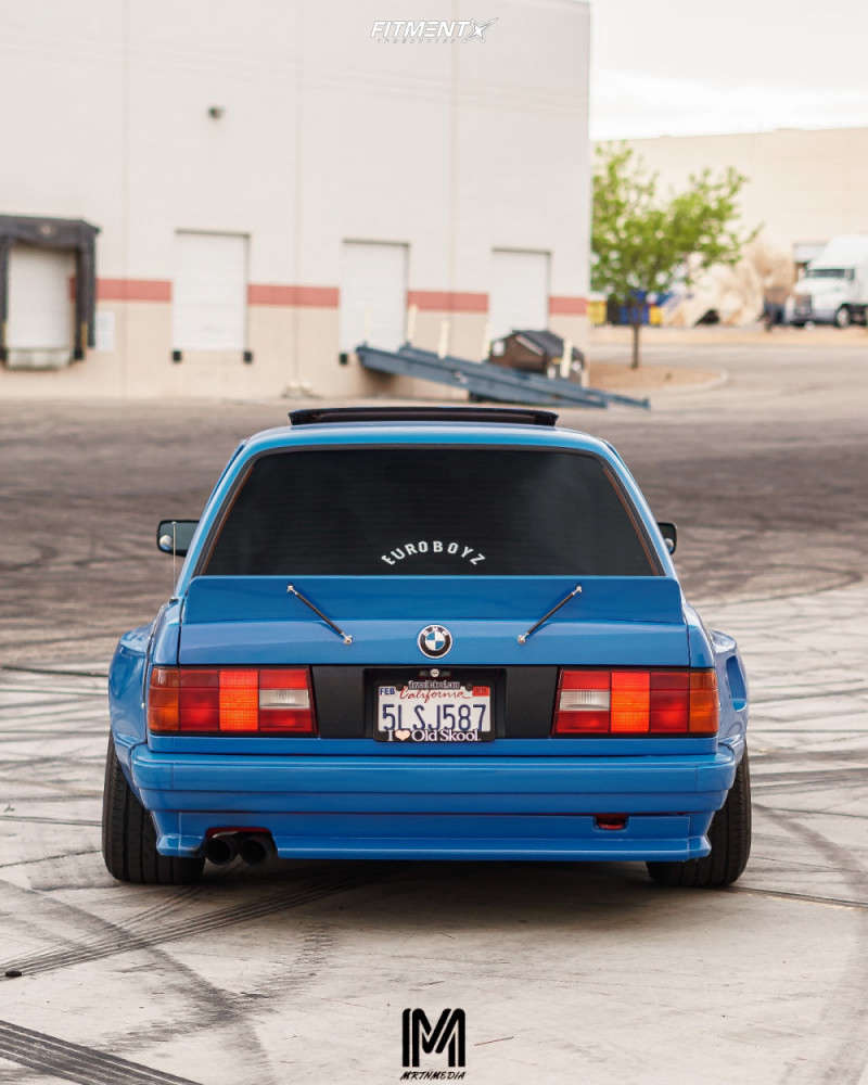 1988 BMW 325is Base with 17x10 ESM Esm-005r and Goodyear 215x40 on ...