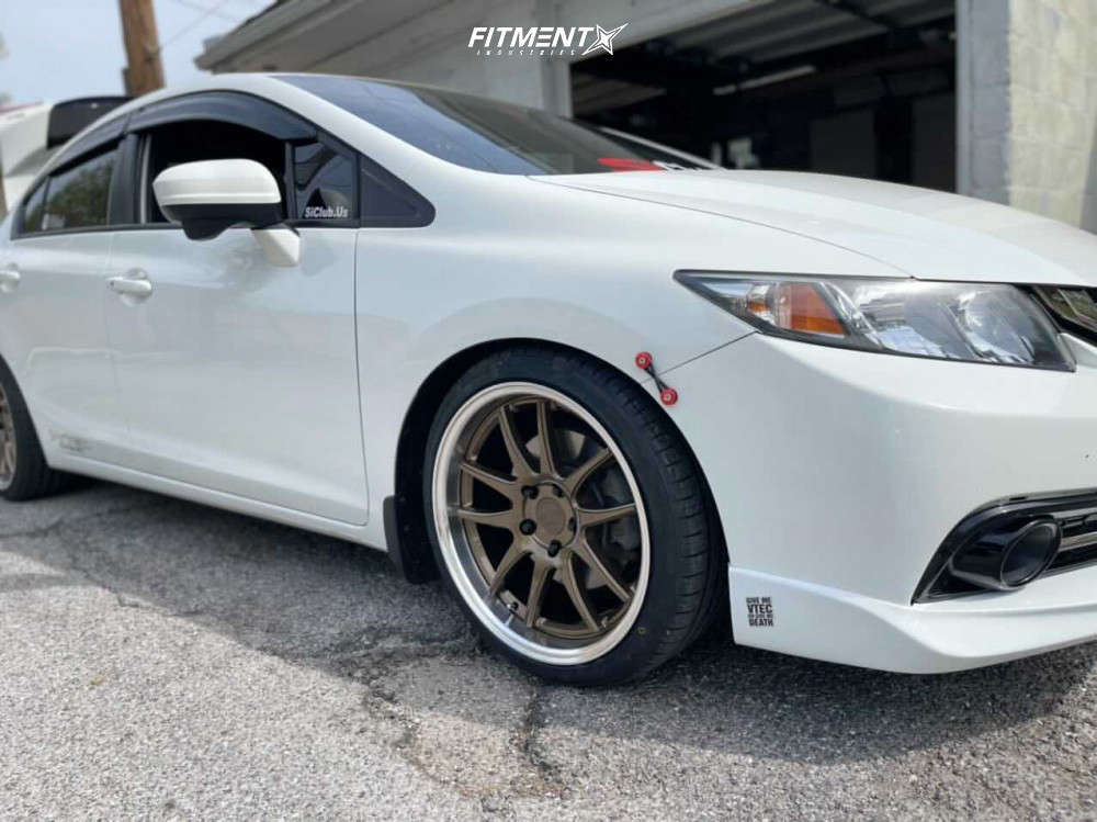 2015 Honda Civic Si with 18x8.5 Aodhan Ds02 and Toyo Tires 215x40 