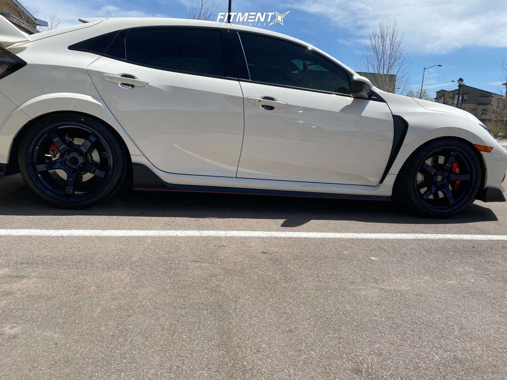 2019 Honda Civic Type R with 19x9.5 Gram Lights 57cr and Falken 255x35 ...